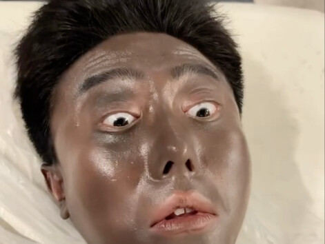 Petualangan Membesarkan Raja Pekerja – Bagian Cuci Tubuh (Bawah)