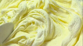 حليب البودرة كثير لدرجة أنه أصبح كالرمل!!