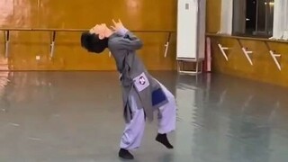 Kelas Tari Kong Yiji