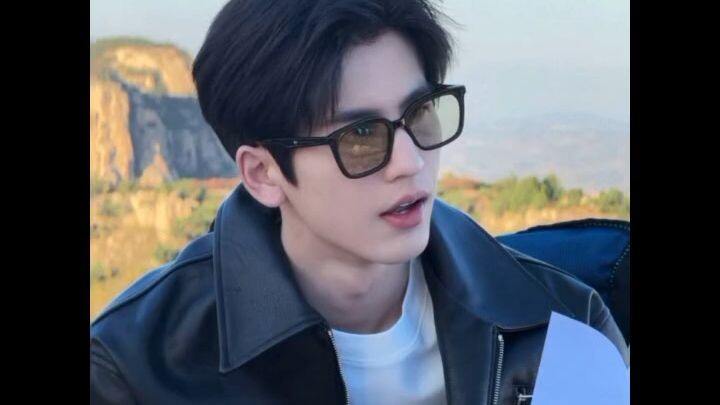 my favourite Chinese actor Zhang lenghe 🇨🇳
