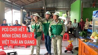 Anh em Sài Gòn về chung vui ngày khai trương đại lý bán sơn nước chống nóng Việt Thái...!