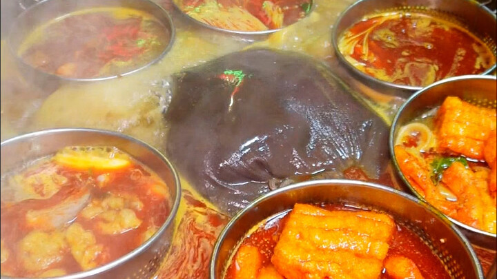 Món mala tang ở chợ đêm trên đường phố Trùng Khánh, gia vị nhiều, nước dùng thơm ngon quá!