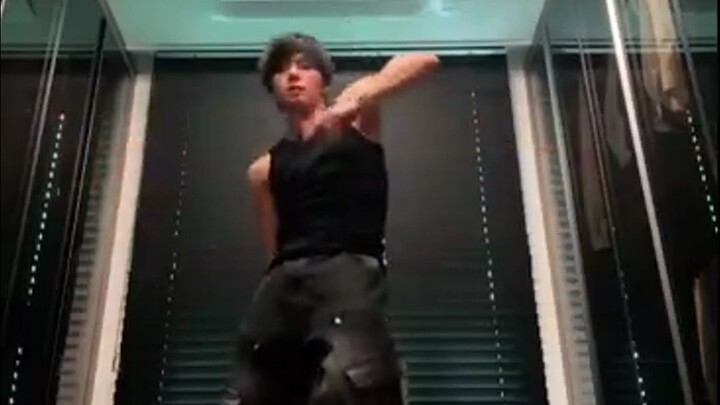 «بيون هيون مين» 240530 تحديث خمسة مقاطع لـ هيون مين على يوتيوب