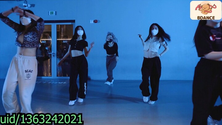 Chris Brown  Muôn vàn câu hỏi yêu anh  JJ Choreography #dancecover