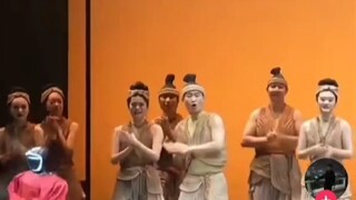 Foreigners in the comment section are incredibly envious.