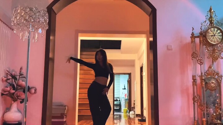 Dreams come true The autumn atmosphere is amazing * Daily dance practice at home (my favorite invent