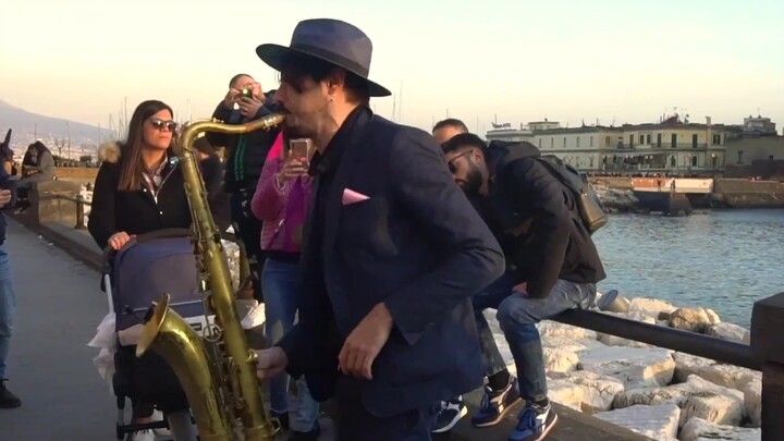 "Señorita" in the sunset with saxophone. It's too gorgeous!