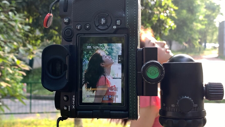 No Need for Others to Take Your Selfies | Teach You How to Capture Hair-Light Effects in Selfies