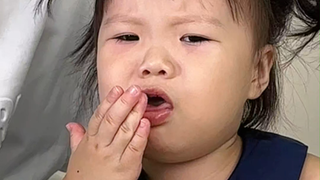 刚满2岁宝宝挑战买午餐是否能完成任务 #亲子 #露兮粑粑 #人类幼崽