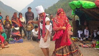 bride and groom dancing in Panchebaja |