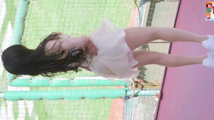 Cheerleading dance