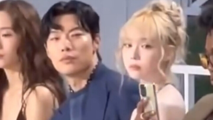 【Kim Min-jeong】winter menirukan ekspresi saat aku bertemu pria tampan