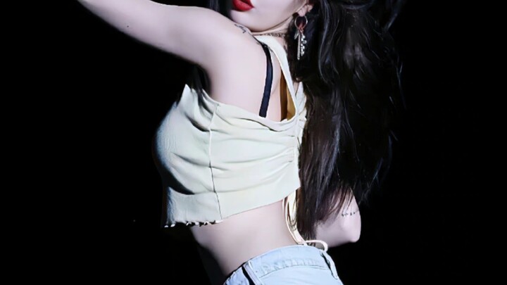 Những nữ thần tượng từ khi ra mắt đến nay chưa từng lơ là việc quản lý vóc dáng