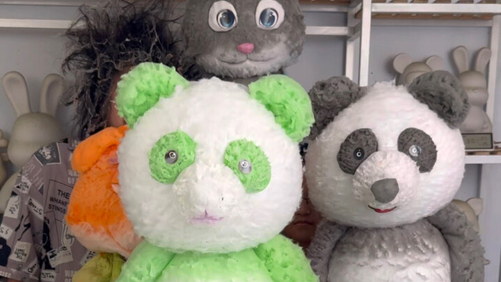 Pewarna makanan untuk marshmallow terlalu banyak.