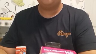 กินขนมป๊อกกี้รสสตรอเบอร์รี่กับนมเปรี้ยวดัชมิลล์รสสตอเบอรี่ | PJ Phubadin