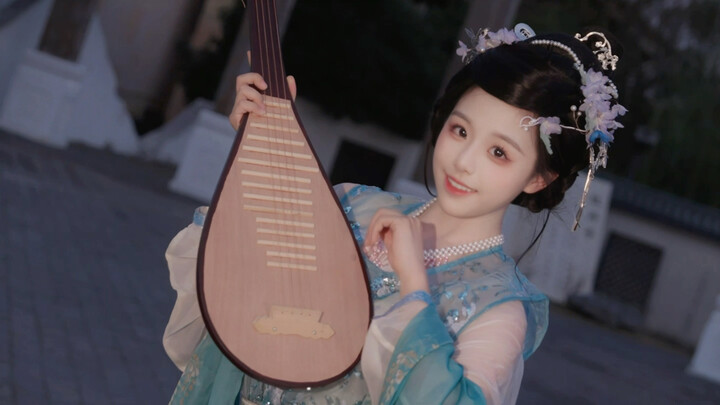 Fuzhou, the hometown of talented scholars, performs a dance to "The Pipa Song."