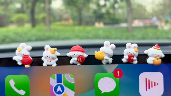 Đồ trang trí chú thỏ nhỏ có thể dán ở bất cứ đâu, năm Thỏ nhất định phải sắm một em, siêu đáng yêu l