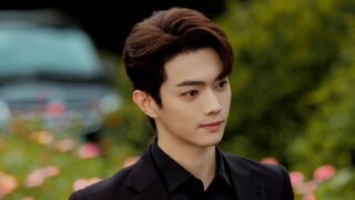 ดูเหมือนเขาจะเล่นเป็นบอสประเภทใหม่