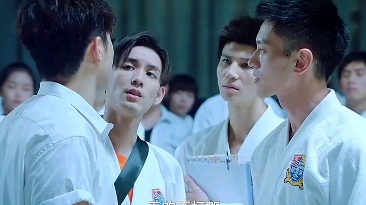 The Strongest Man from Xinghua High School Challenges the Top Gun from Northeast China—and Here’s Wh