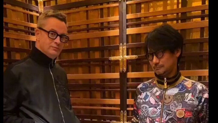 Brother Dao and Xinren dance awkwardly