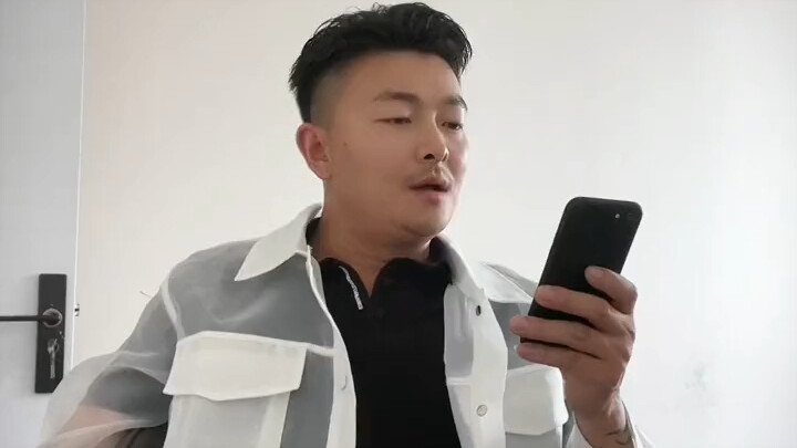 เบื้องหลังเสียงพากย์ความโกรธของผู้นำ