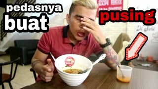 Pedasnya bakso bom kuah Taichan super pedas wadawwwww || makan tatto