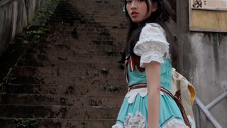 在廉价的生活里 做着轻飘飘的公主梦