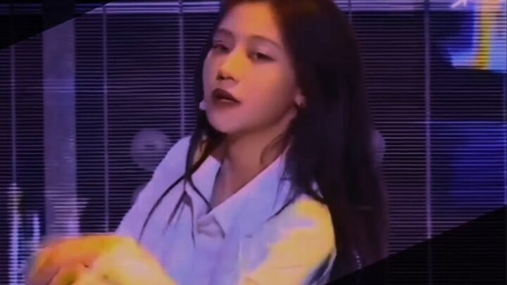 ฮ่าๆๆ ฉันหล่อกว่าคุณนะ