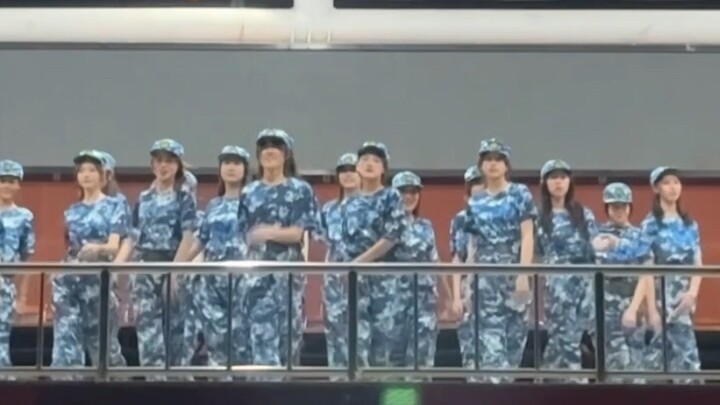 [CCTV Military Training Performance] Girls never die! This is what the group dance after two nights 