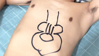 看老公表演睡觉弹吉他