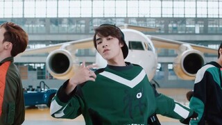 [WayV/WayV] Video Pertunjukan "Lepas Landas".