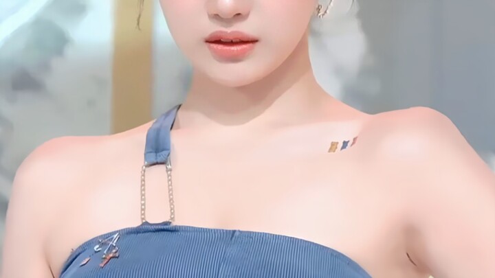 "Four people, four chest-thumping styles"