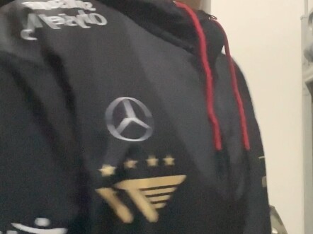 แฟกเกอร์ในชุดเนื้อลงสนาม!