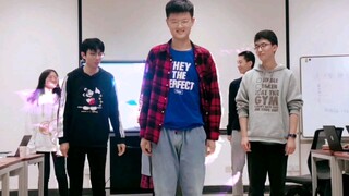 软糖宝贝707出道夜–清华大学工业工程系视觉设计组《你最最最重要》翻跳