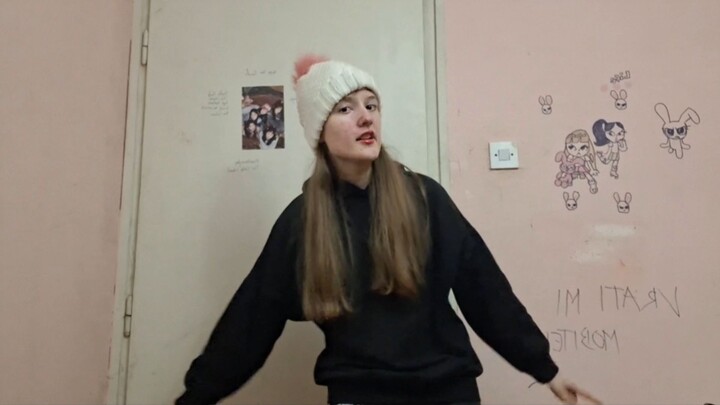 Fiona Slunjski 'The Pirate Ship (Rape me, Clyde)' dance practice