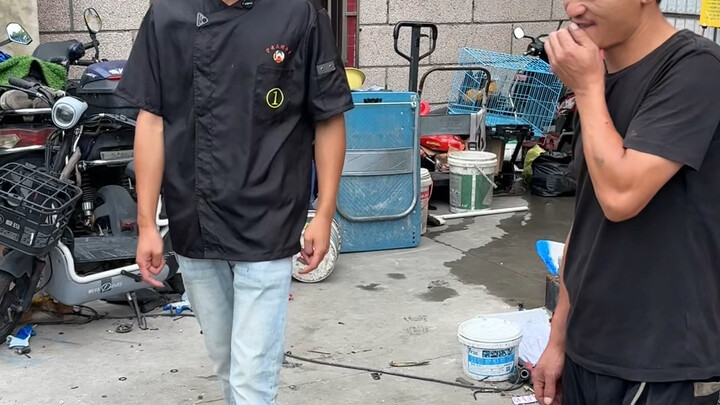 ما معنى مصطلح “دونغ جيا”؟ هل هو الشخص المسؤول عن دفع الفاتورة؟