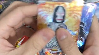 100 nhân dân tệ để chơi Ultraman Card Monopoly, có một kỷ niệm thứ ba và kim cương đen? !