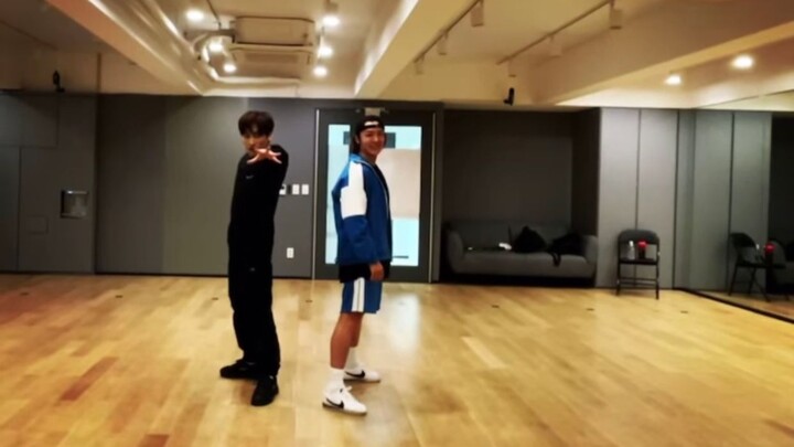 [هي هاي] مقطع غير منشور من مقدمة "حفلة المنزل" @leedonghae IG 20210325