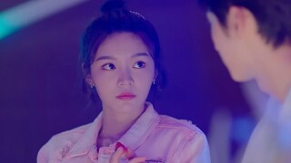 A Billionaire Guy Fell In Love With A Schoolgirl_ But He Never Imagined It Could