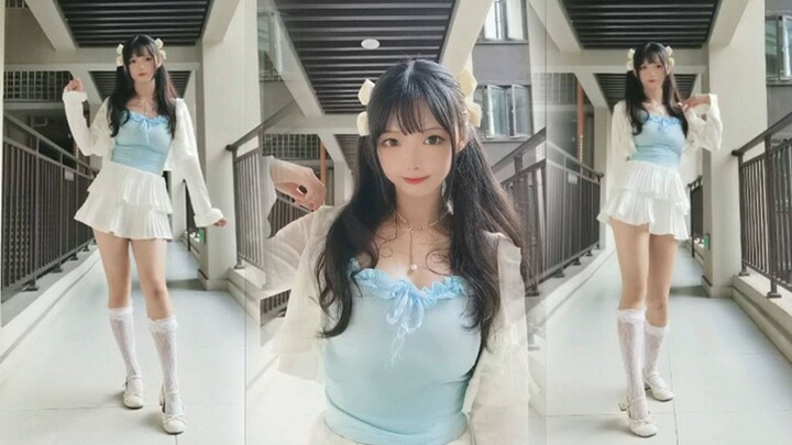 Wanita cantik suka melihat wanita cantik