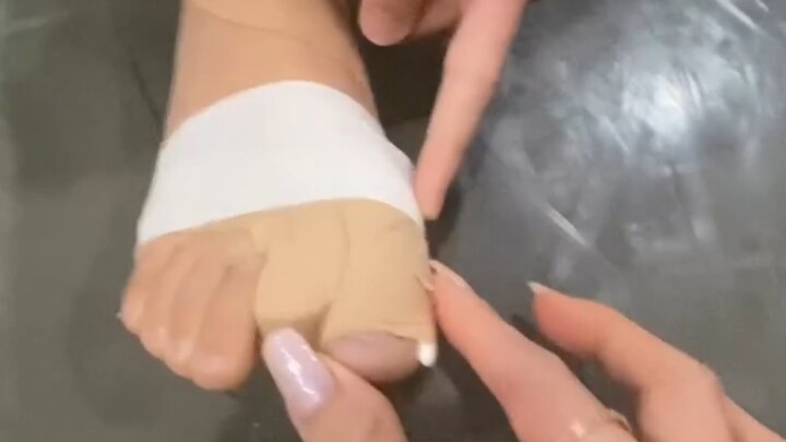 Ayo lihat seperti apa bentuk kaki para mahasiswa tari!