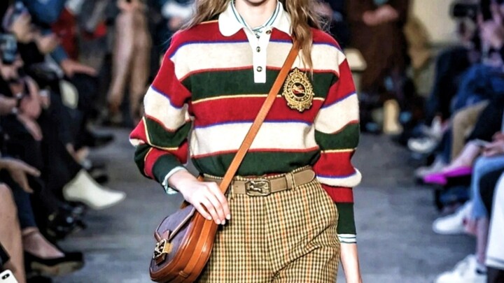 สไตล์วิทยาลัยในแฟชั่นโชว์ที่คุณเอาไปแต่งตามได้ทุกวัน!