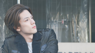 You should know that such handsome guys only appear in anime