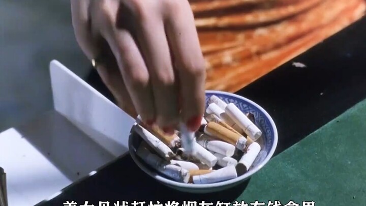 Stephen Chow is just too wicked—he actually stole money at the casino!