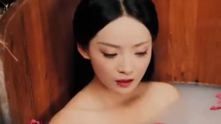 Dulu ia tertipu sahabatnya dan kehilangan dukungan kaisar. Setelah terlahir kembali