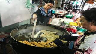 Bên Trong Lò Làm Vài Ngàn Cái Giò Chéo Quẩy Mỗi Ngày, Chiên Bằng Chảo Dầu Khổng Lồ