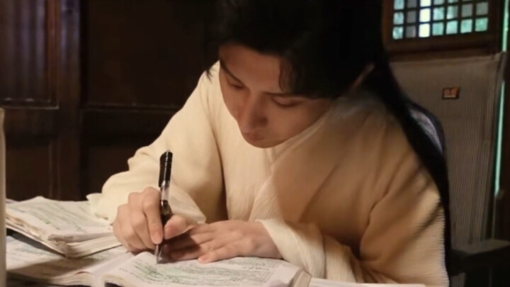 Cheng Yi really gets Li Lianhua—he’s deeply immersed in studying the character and the core of the n