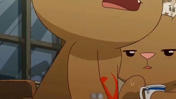 The rabbit scares the bear like this, it really deserves a beating...