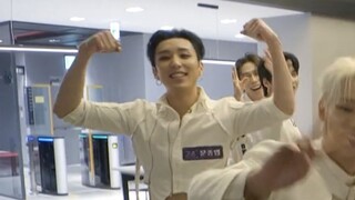 [Min Jong-yeop] Mom Fan Catcher!! Jong Oppa is so cute!!!