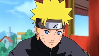 Teacher Kakashi's hands are shaking when he sees the pornographic book, hahahaha